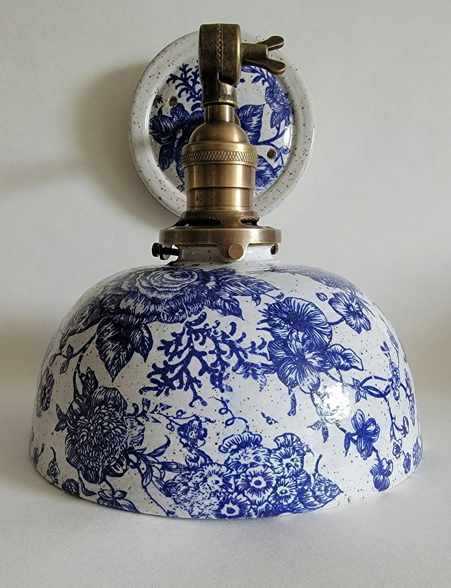 Style#061 Floral Cottage Sconce