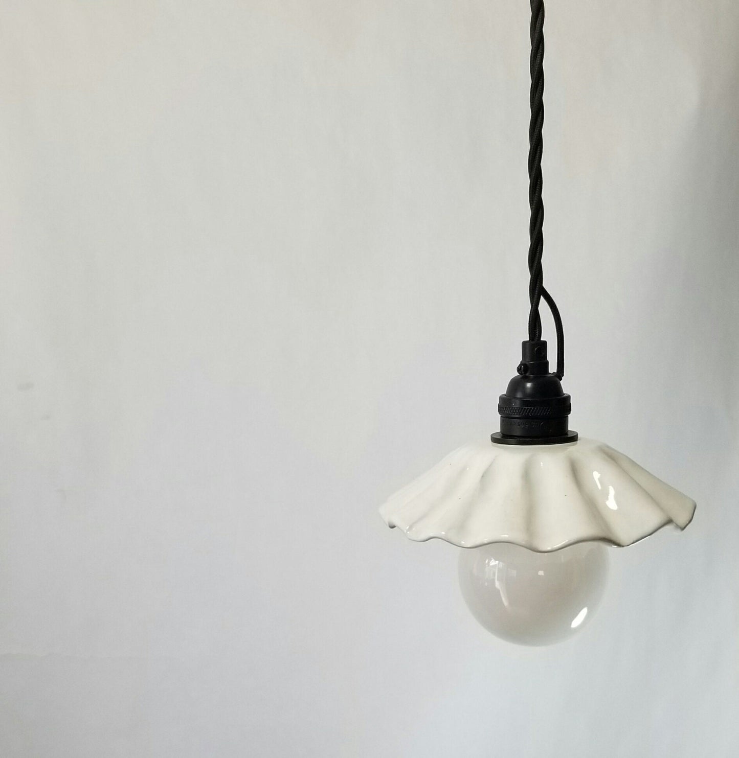 Style#086 Victorian Fluted Light, Hanging Pendant lamp, hanging pendant lamp, fluted lamp, Bedroom lamp, bedside lamp, Fluted pottery lamp