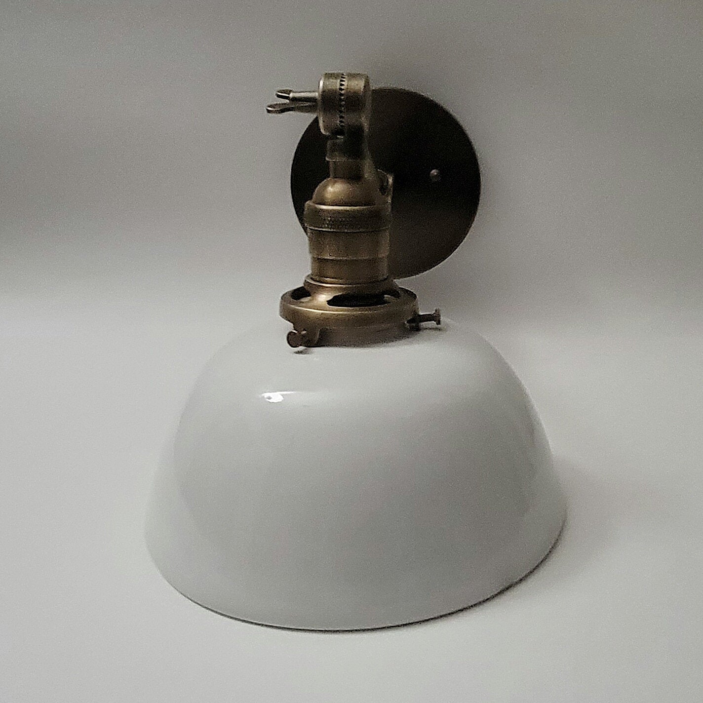 Style#065 Antique brass farmhouse wall sconce