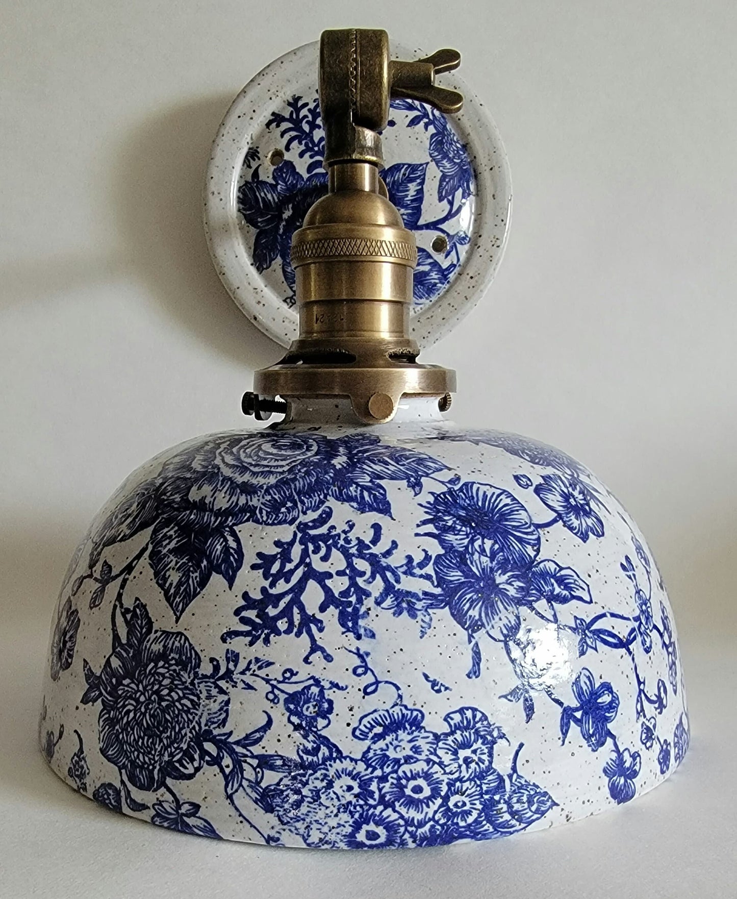 Style#061 Floral Cottage Sconce