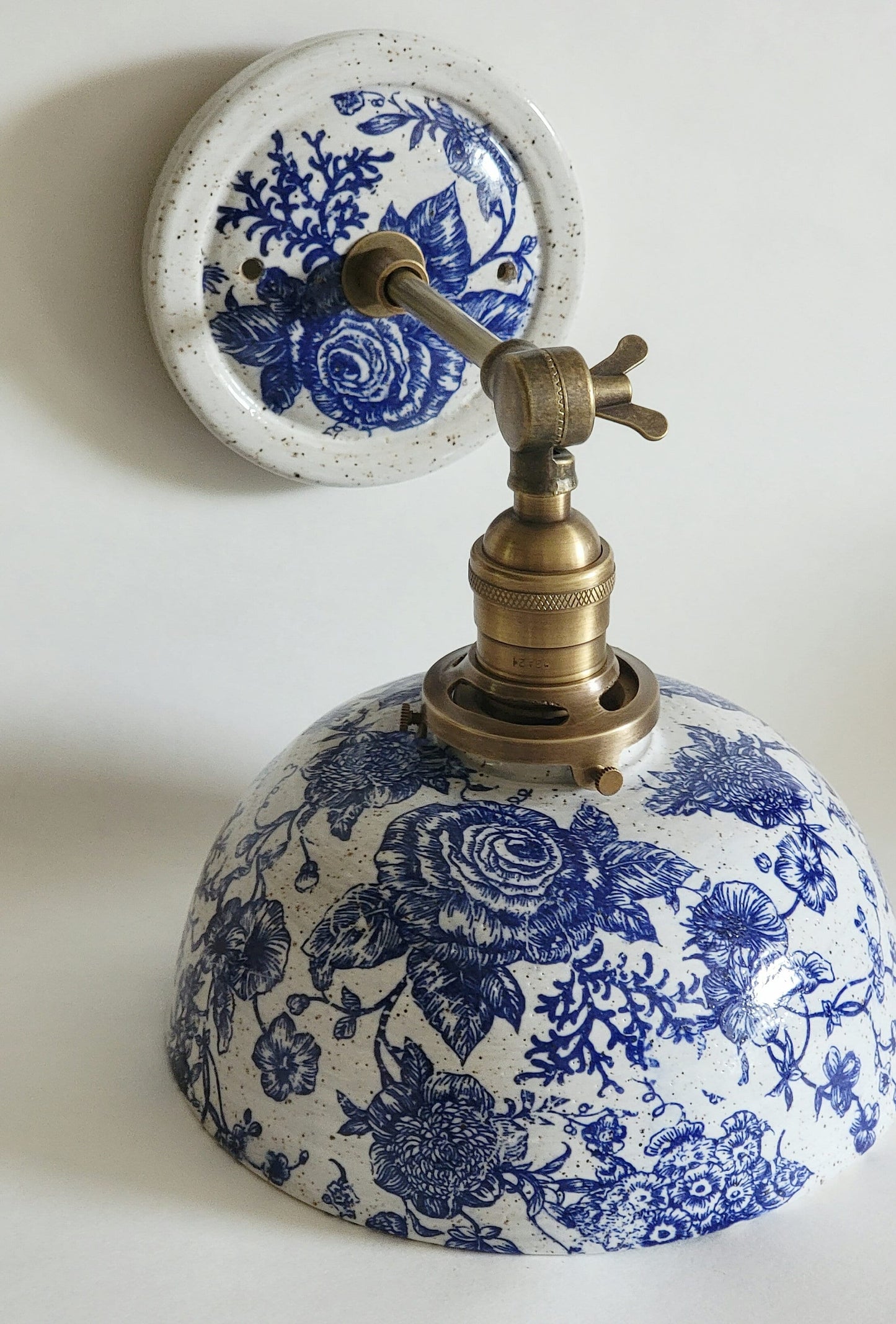 Style#061 Floral Cottage Sconce