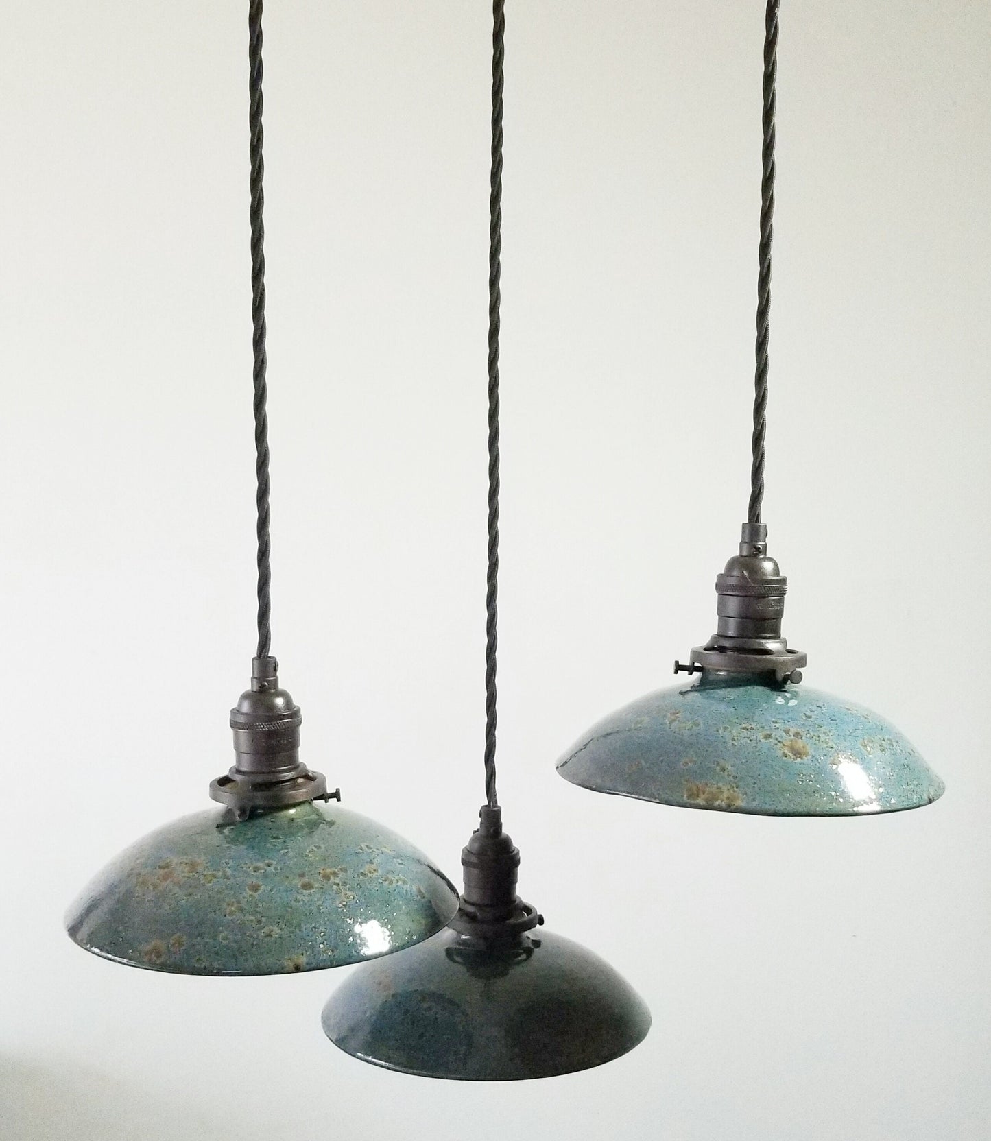 Style#047 Pottery Pendant Light in Ship Wreck Blue